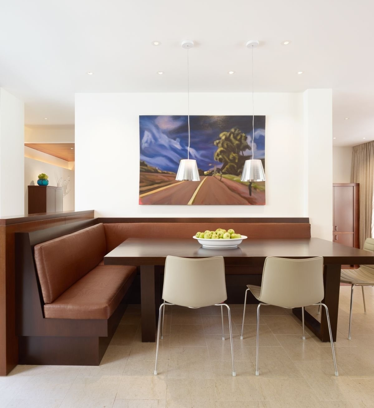 Modern luxury living room house interior design idea with grand