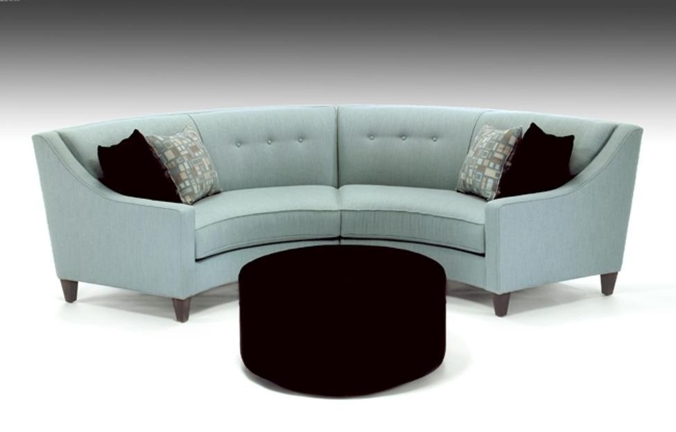 Stylish Curved Sectional Sofa for Cozy Small Spaces