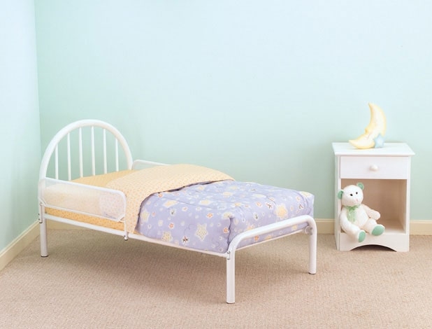 Toddler bed cosco 10144who toddler bed with 2 bed rails