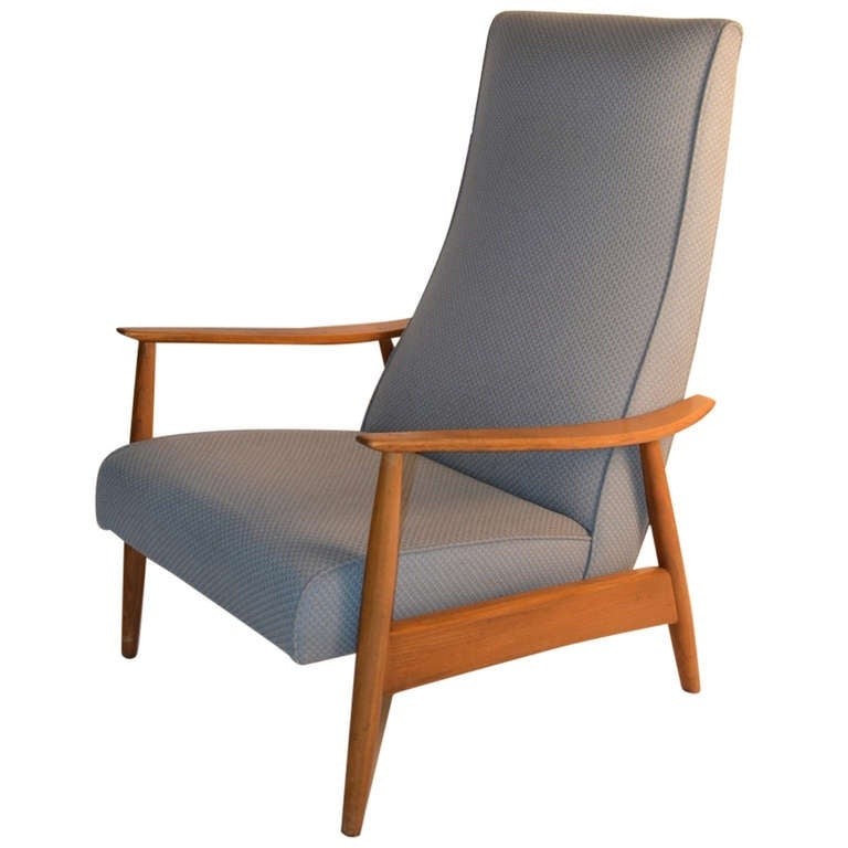 Modern recliner chairs 1