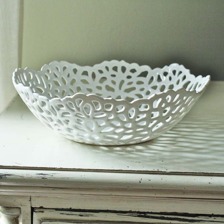 Porcelain lace fruit bowl