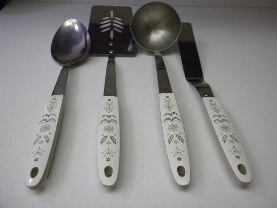 Vintage kitchen utensil set made by ekco flint arrowhead 1960s