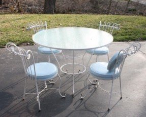 Wrought iron patio table and chairs 1
