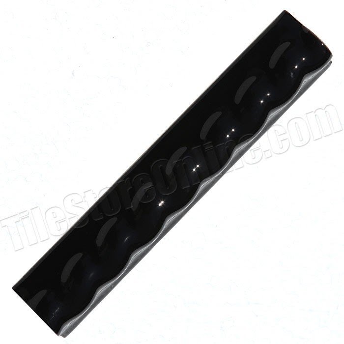 Ceramic tile corner trim pieces