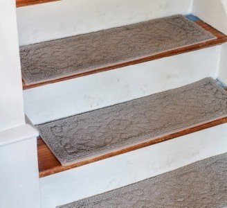 Non slip carpet stair treads lowes