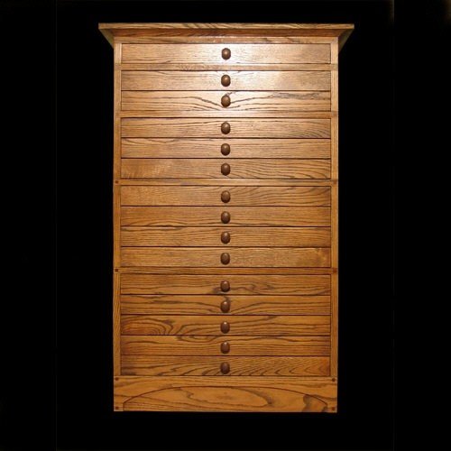 Jewelry chest of drawers