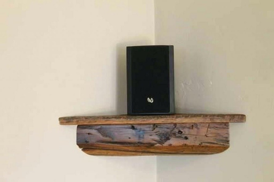 Wall mounted corner shelf 1