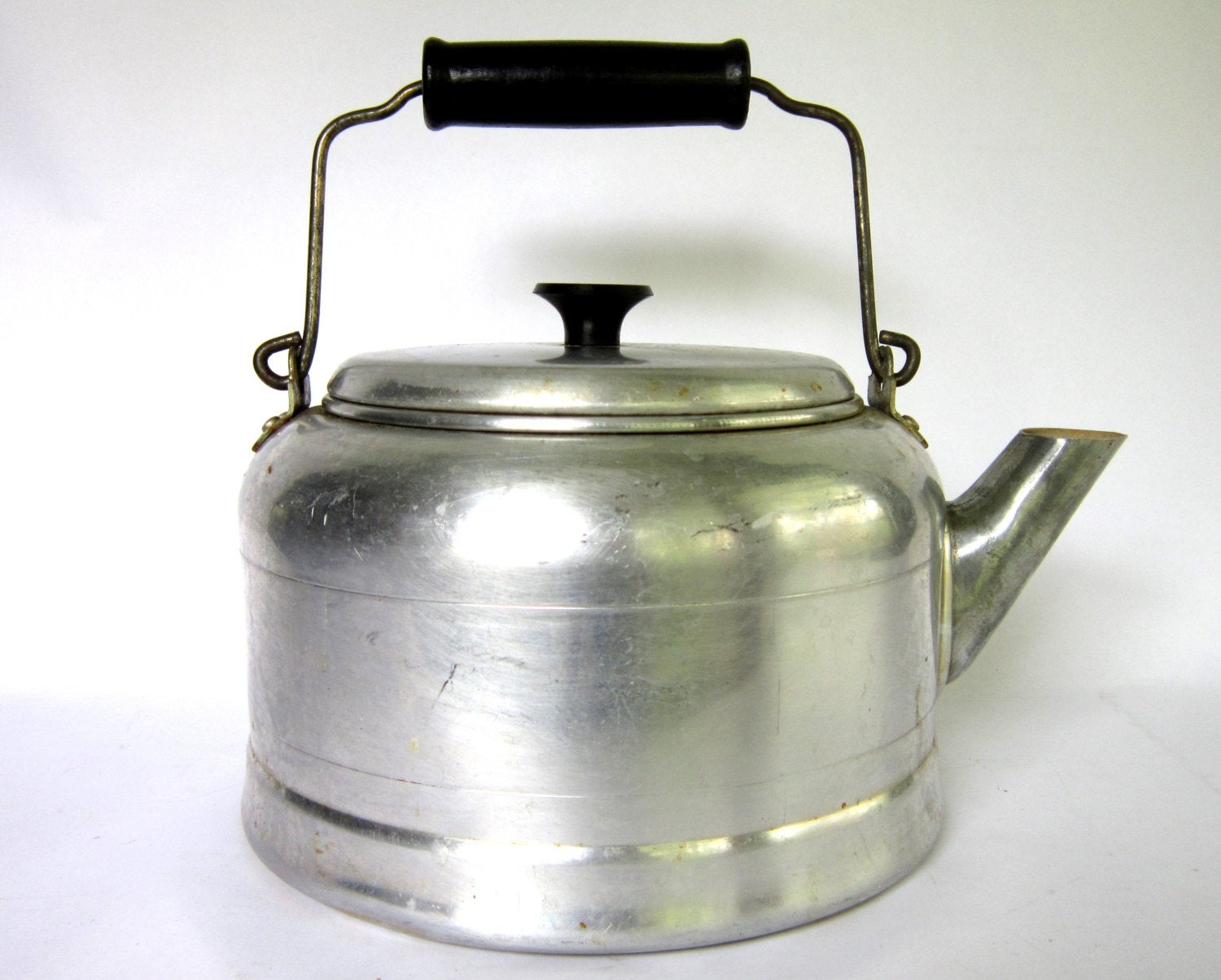 Comet aluminum tea kettle 1