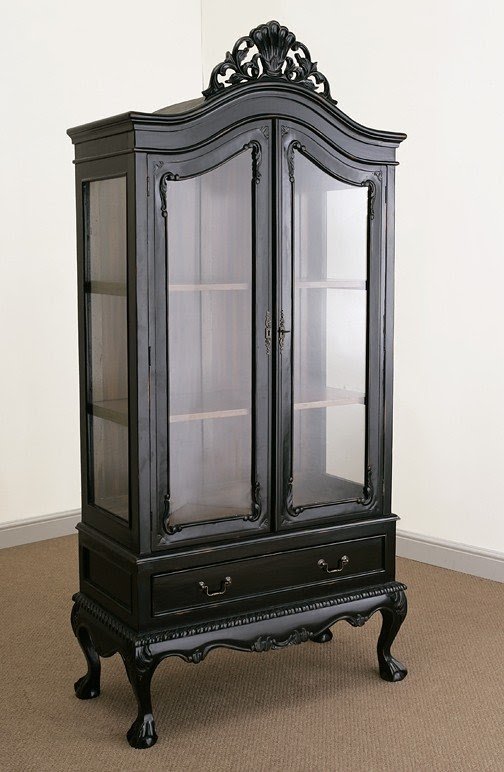 Display cabinet would be big and heavy to haul around
