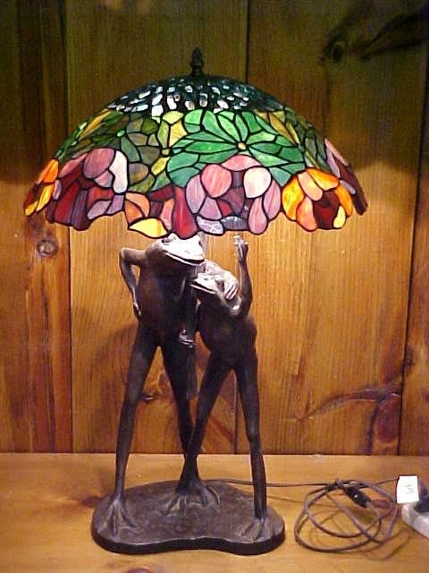 Tiffany frog lamp