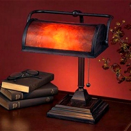 Tiffany style bankers lamp