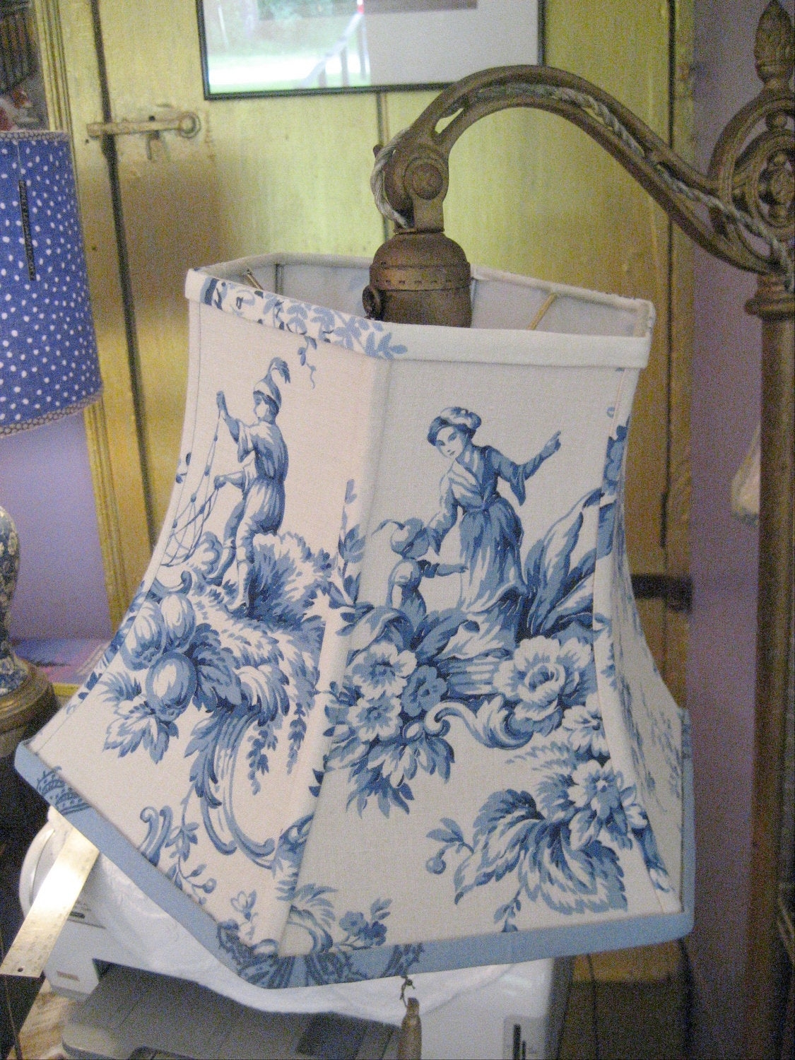 Uno blue toile lampshade