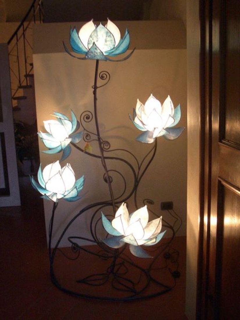 Floor flower lamp