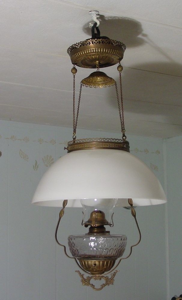 Love these antique hanging lamps