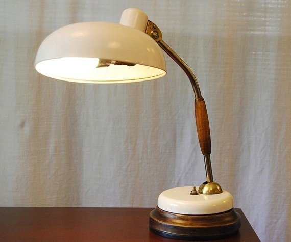 battery powered desk lamp