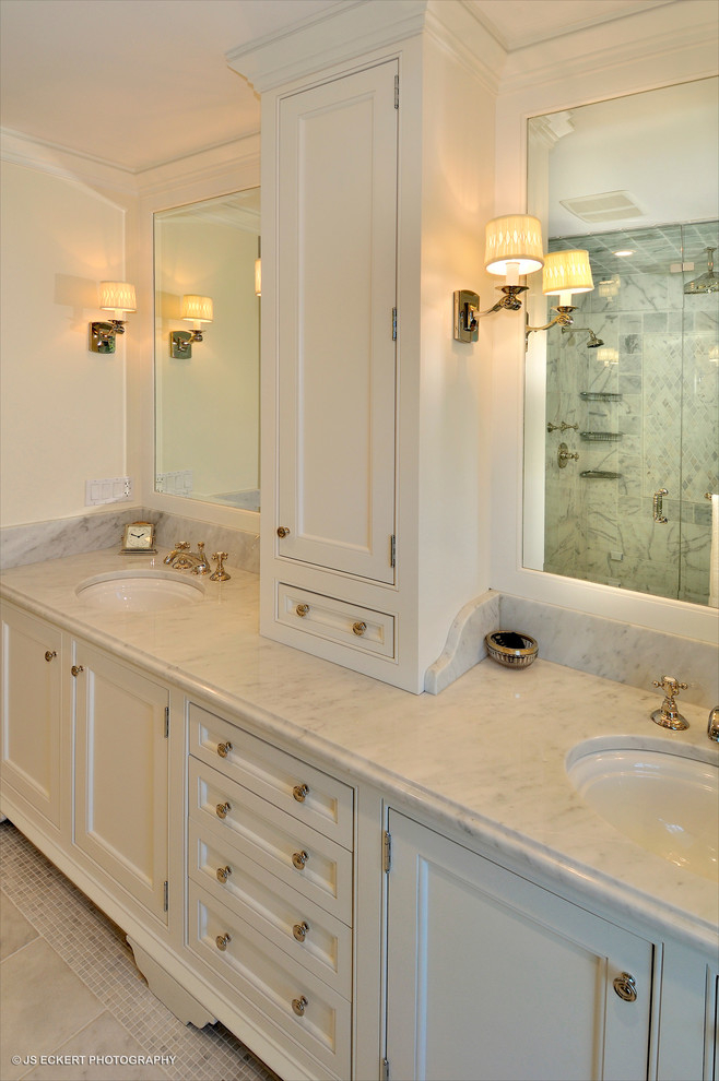 https://foter.com/photos/323/classic-master-bathroom-vanity.jpg