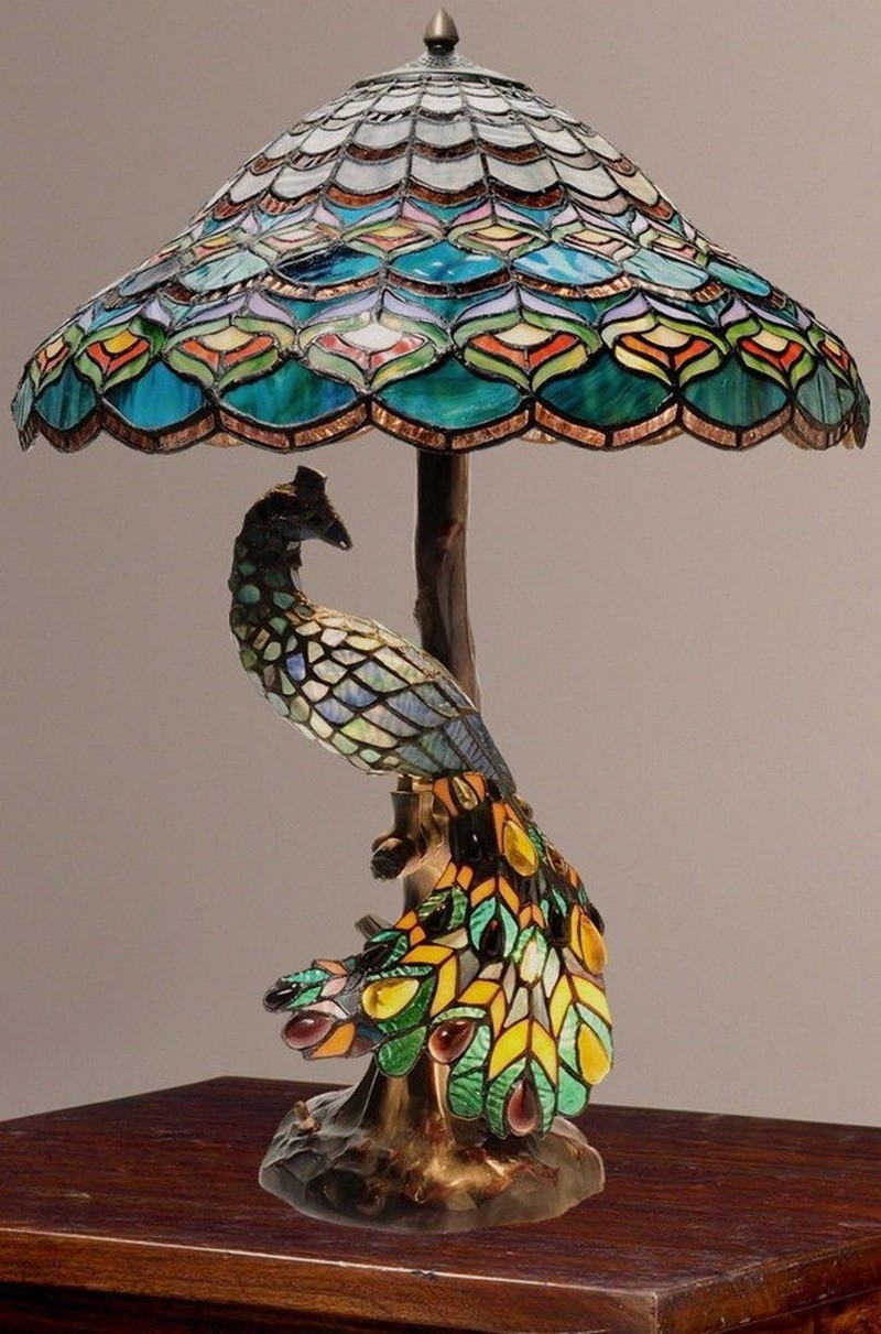 Berater Schei E Geheimnis Tiffany Peacock Lamp Zeigefinger Schritte Wagen