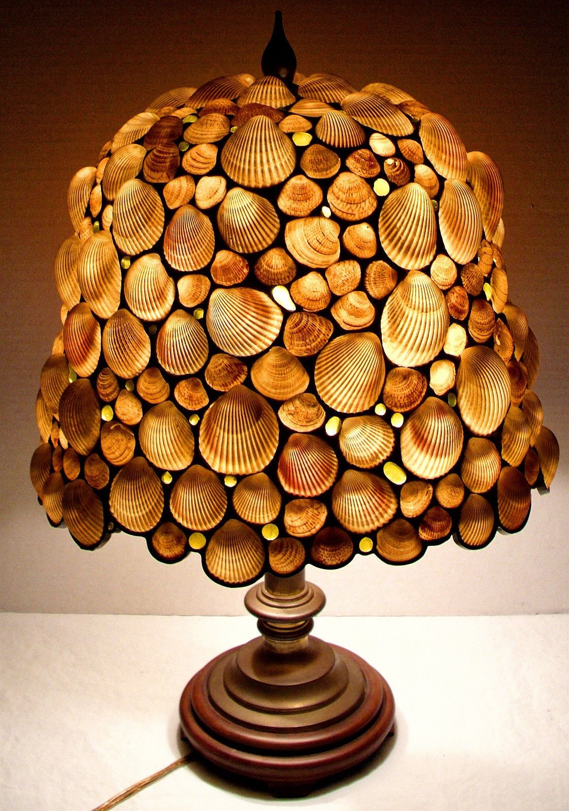 Vintage genuine seashell leaded tiffany style lamp signed