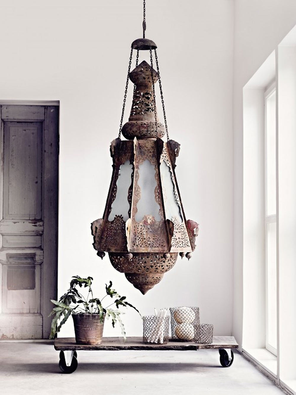 https://foter.com/photos/325/moroccan-hanging-light.jpg