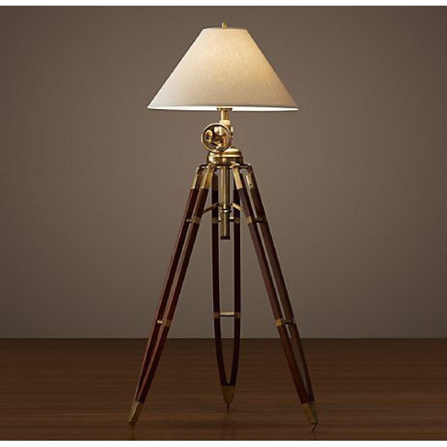 Торшер Tripod Floor Lamp