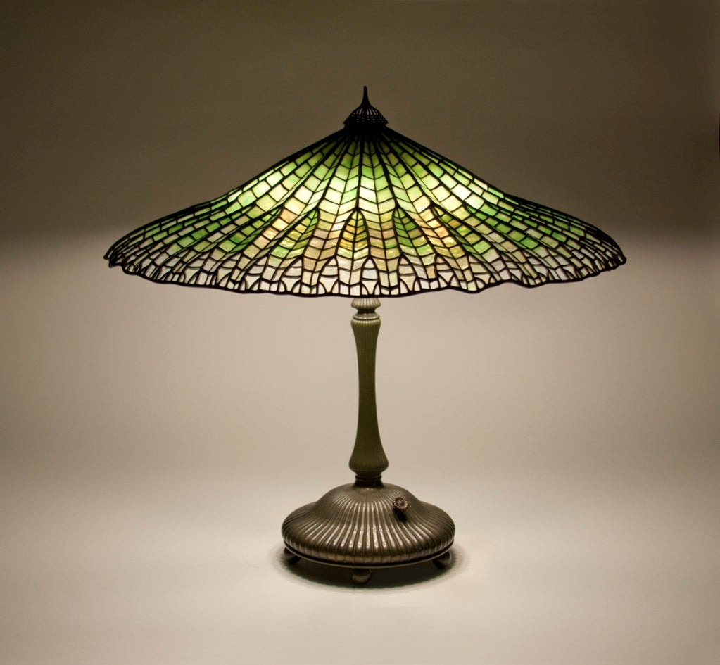 Lotus tiffany table lamp 40
