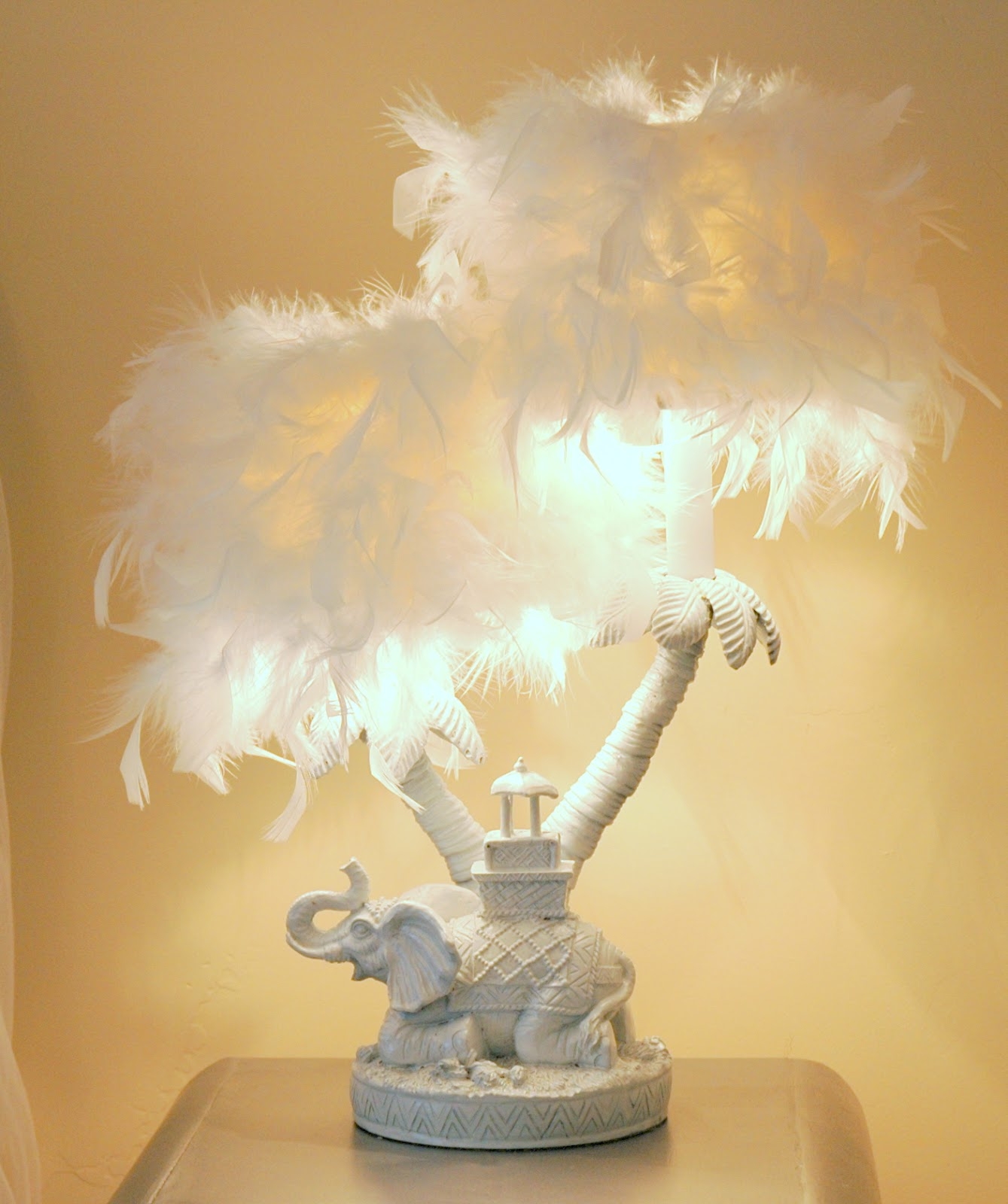 Peacock feather lamp shade 1