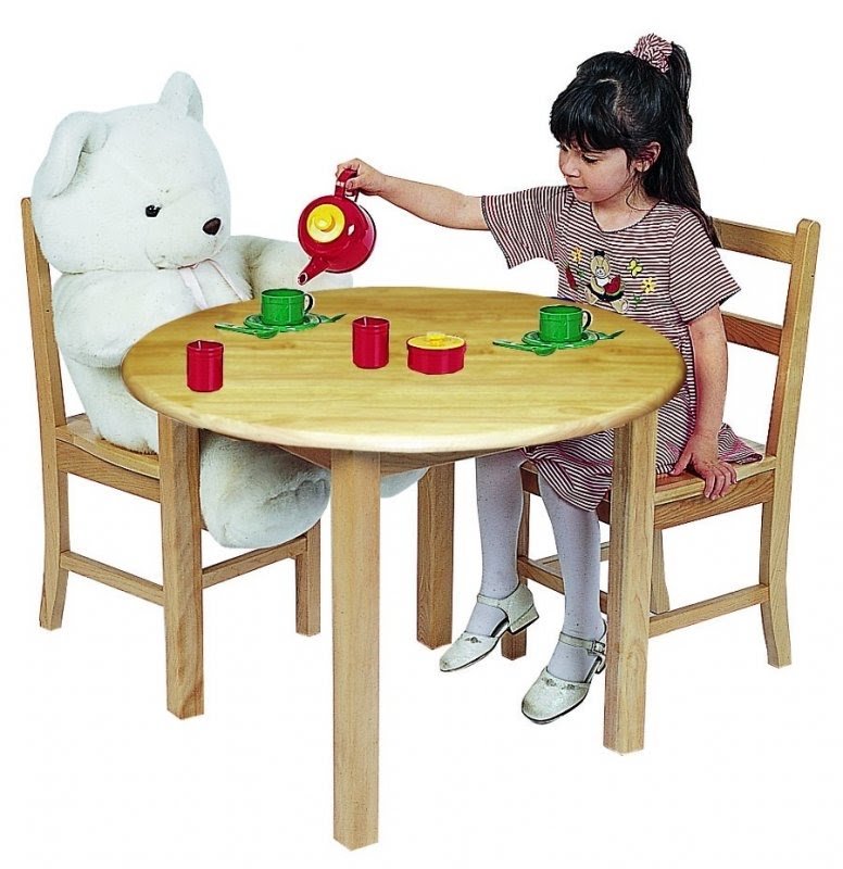 Round table and chairs for kids 31