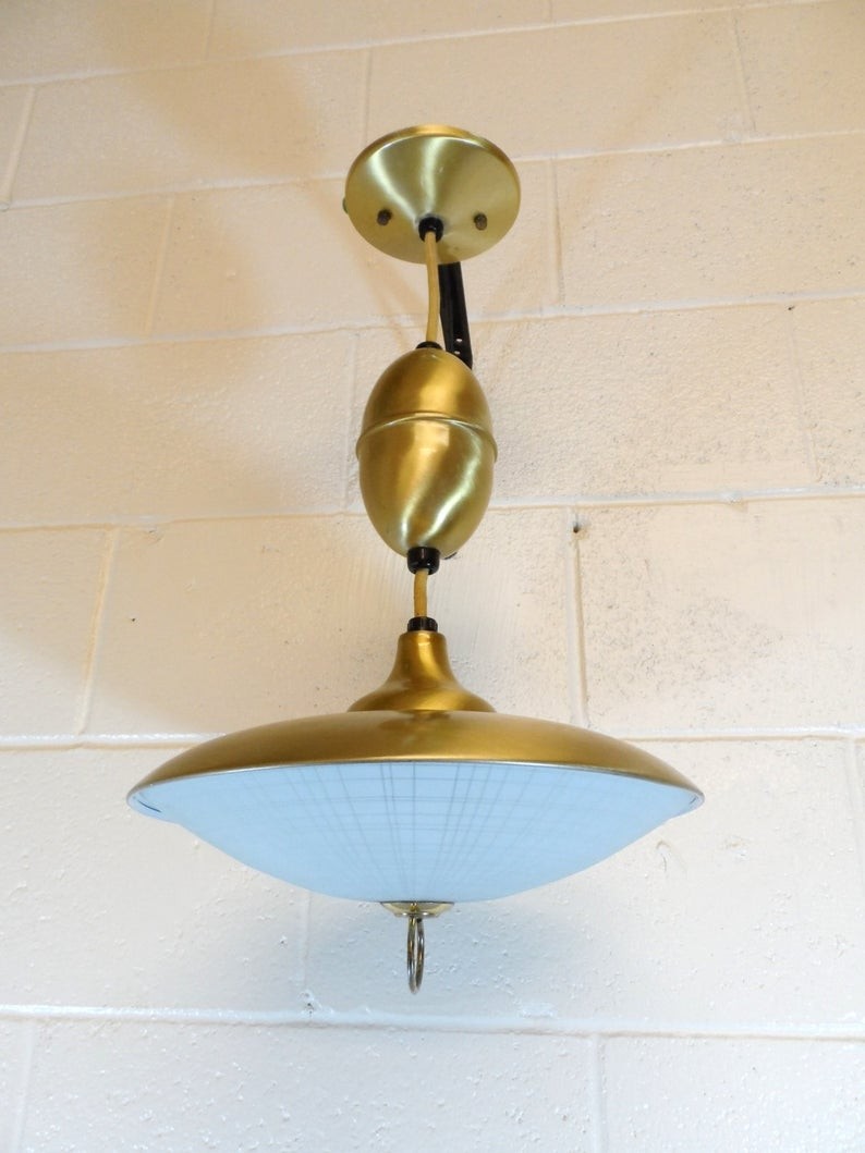 Pull down store light fixtures