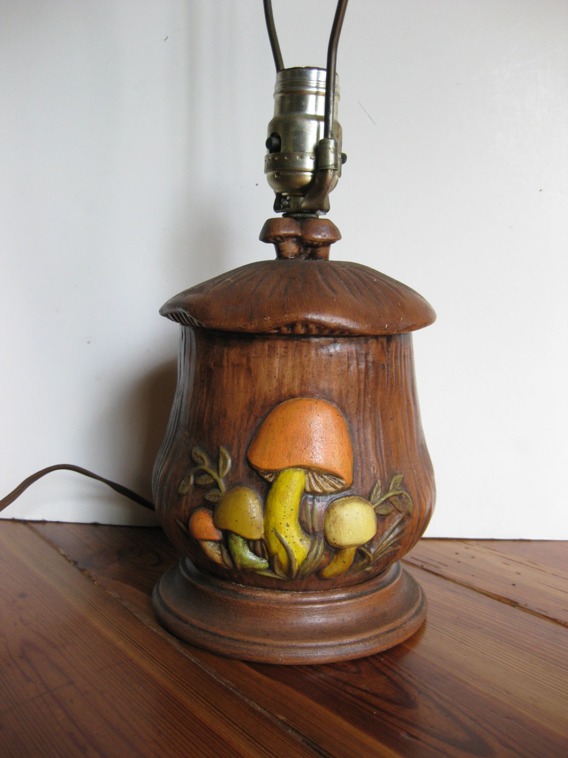Vintage ceramic lamp 44
