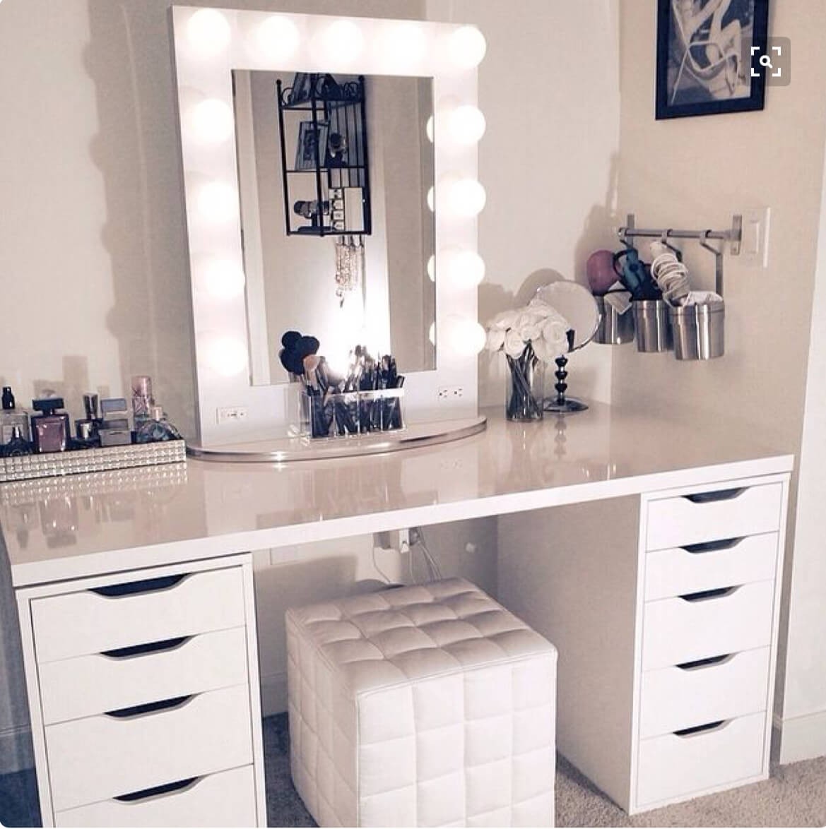 White makeup vanity with lights sales and drawers