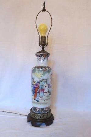Vintage chinese porcelain lamp hand