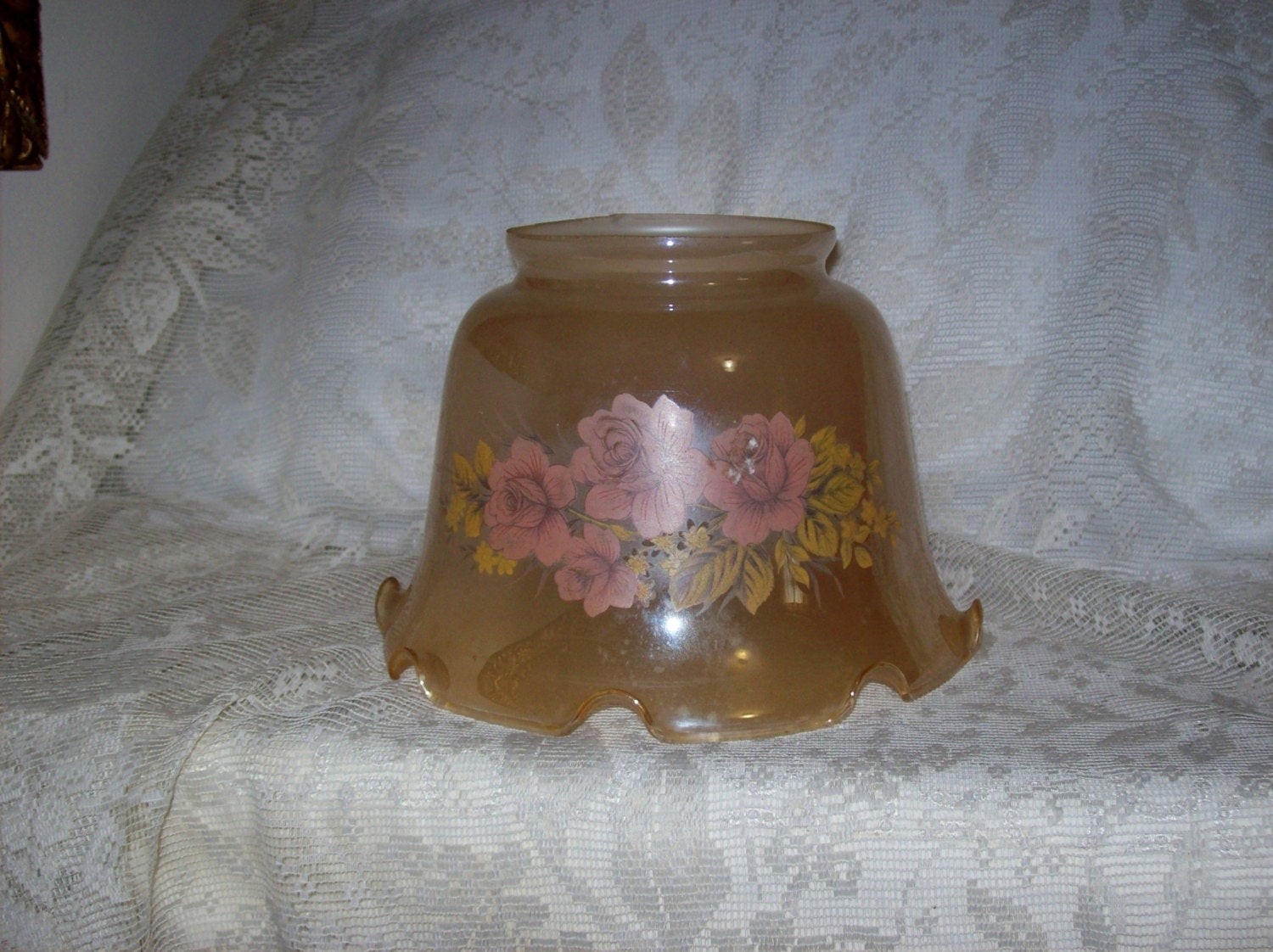 Vintage peach lusterware glass lamp