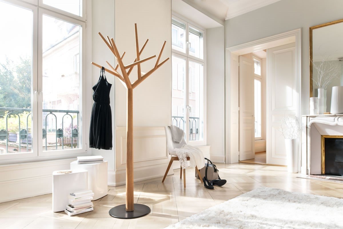 Tree shaped coat stand