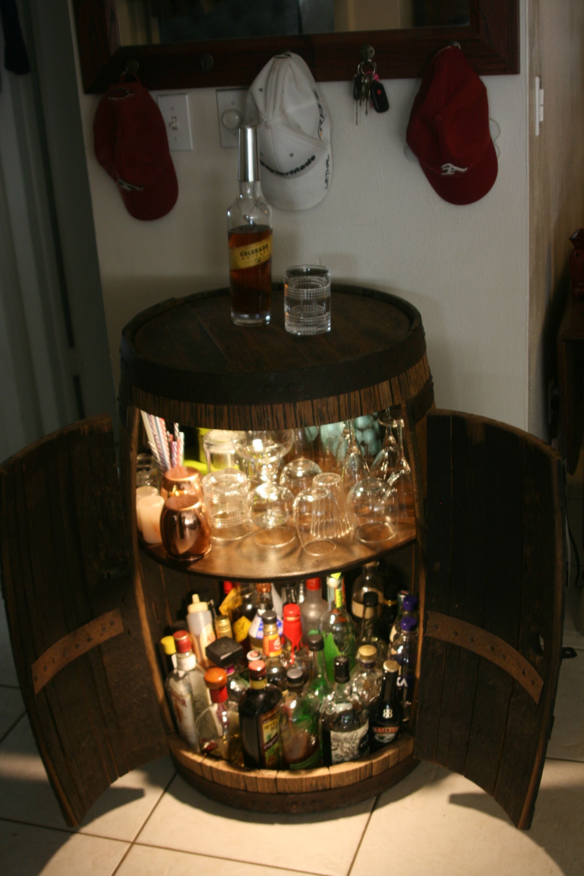 Alcohol display cabinet