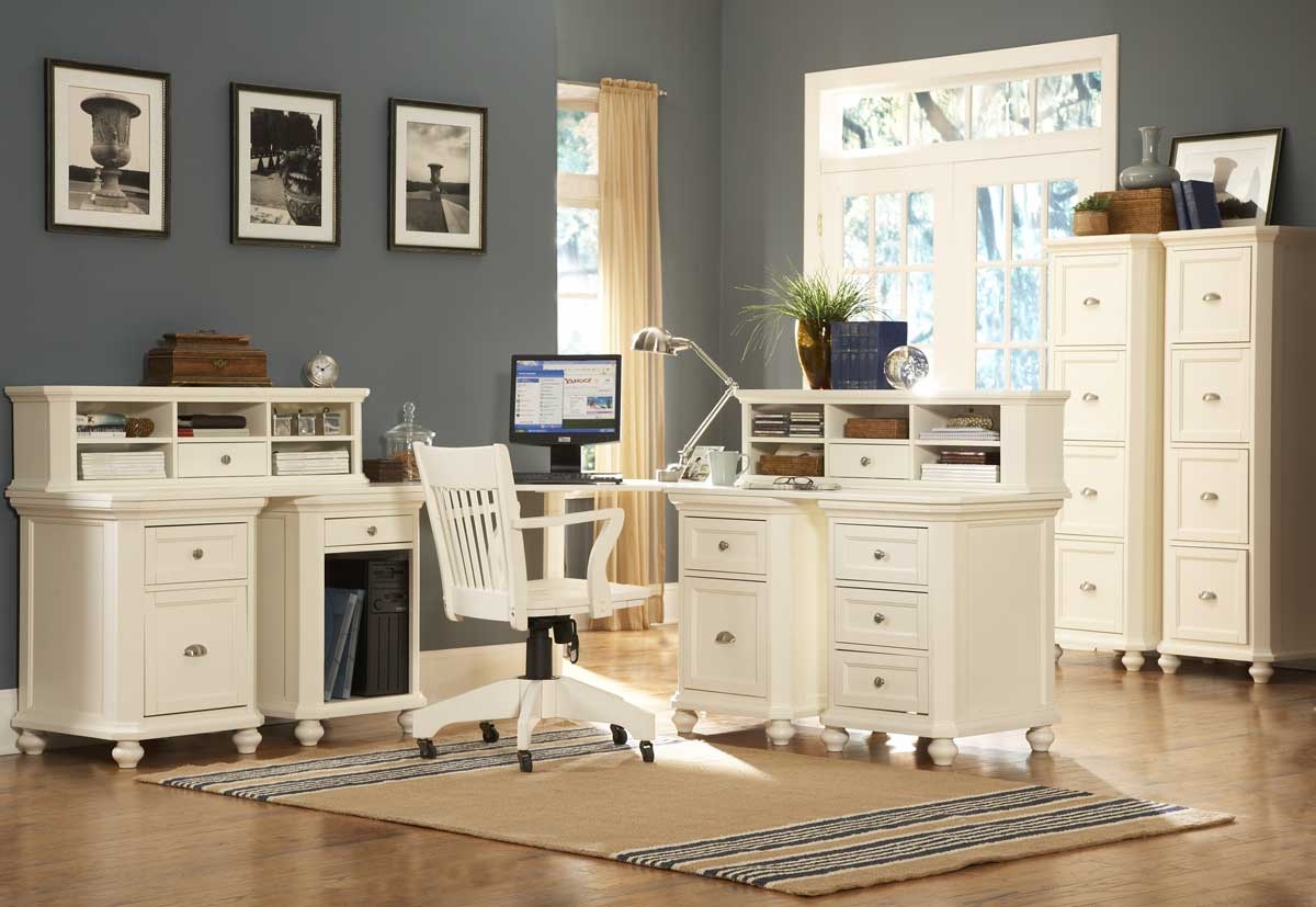 Corner desks white