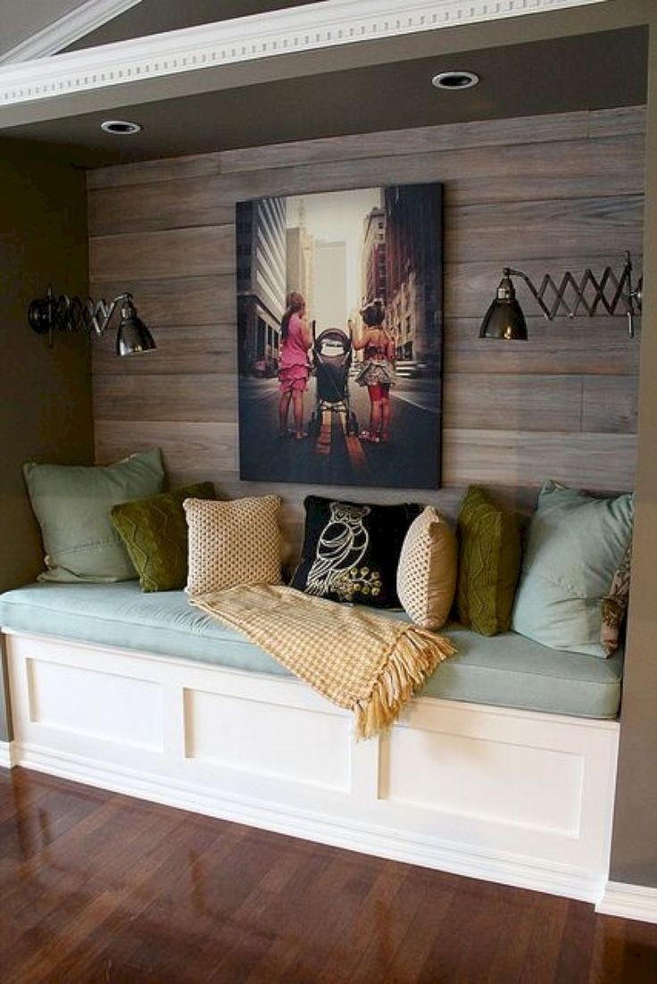 Love the cream against the color of the wood planking