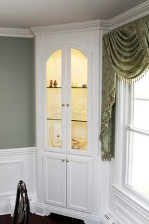 White curio corner cabinet 15