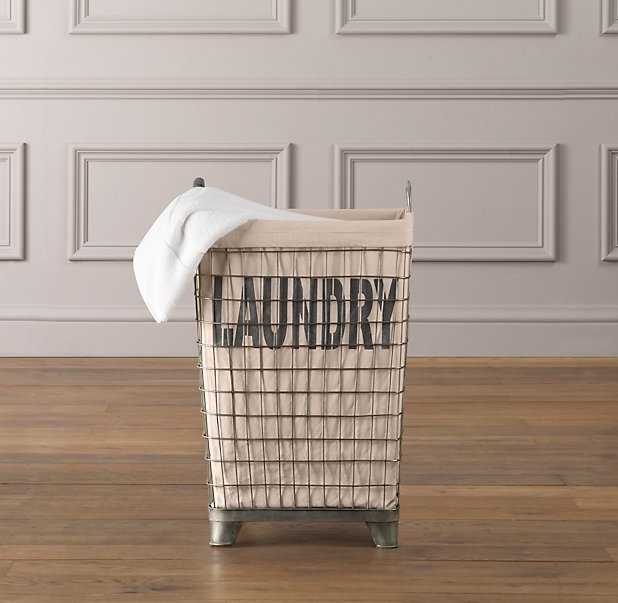 Laundry chute basket