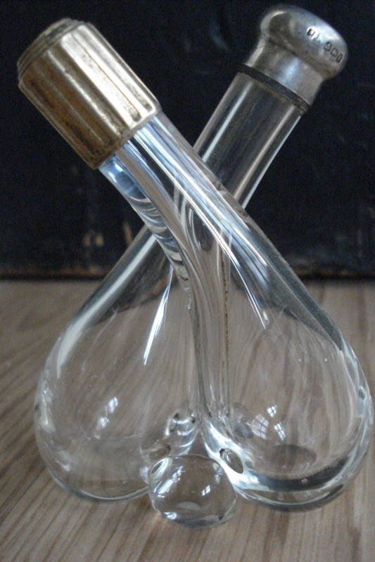 Glass oil and vinegar cruet 3