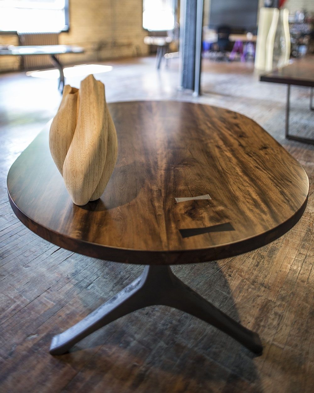 Modern oval dining tables 23