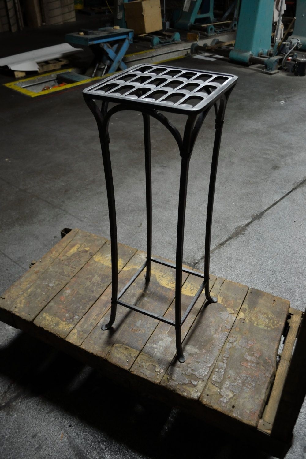 Plant stand metal 13