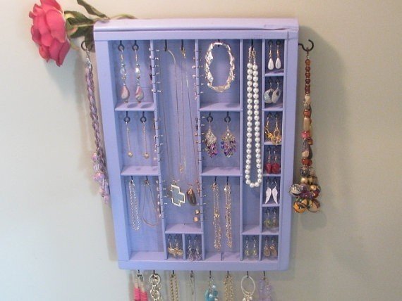 Jewelry box necklace hooks 3