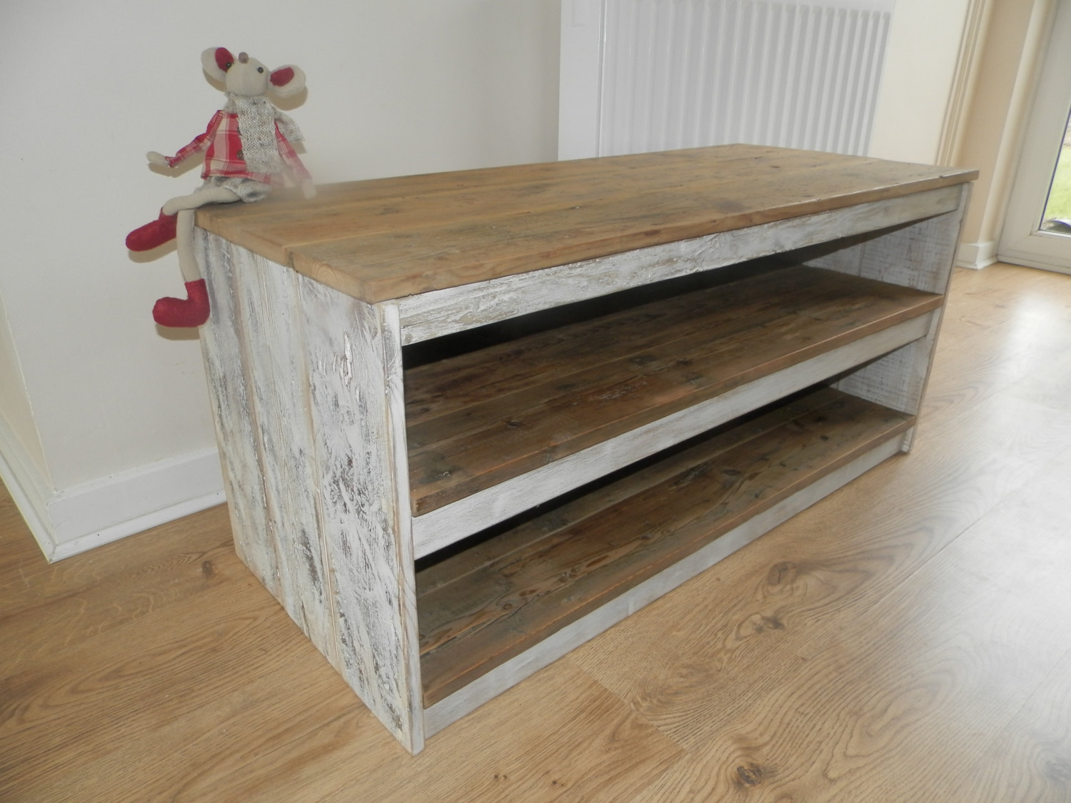 Cottage Style Tv Stand - Foter