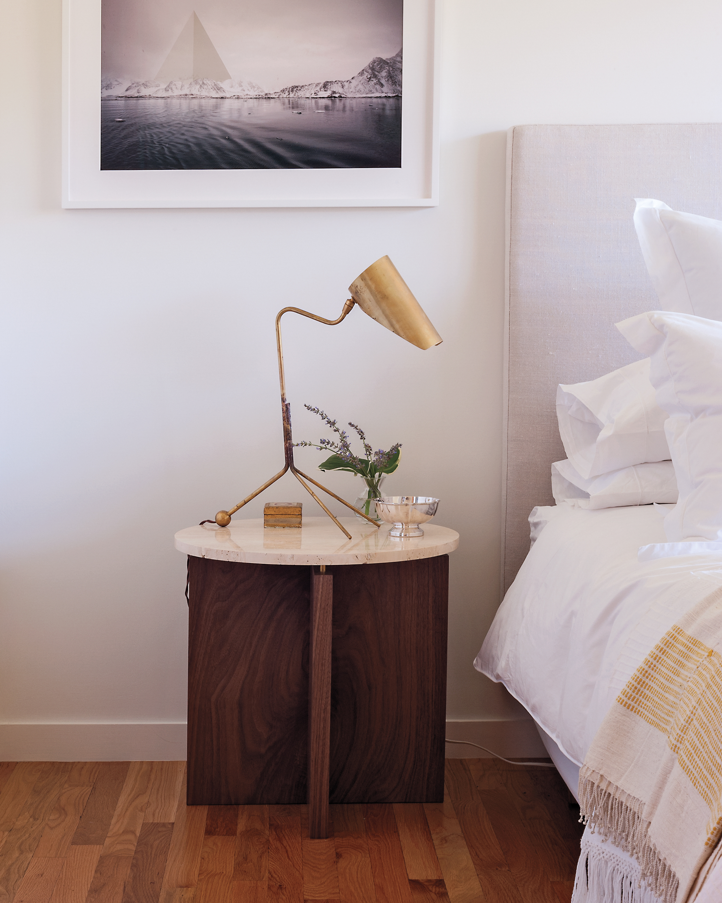 Brass touch table lamp 8