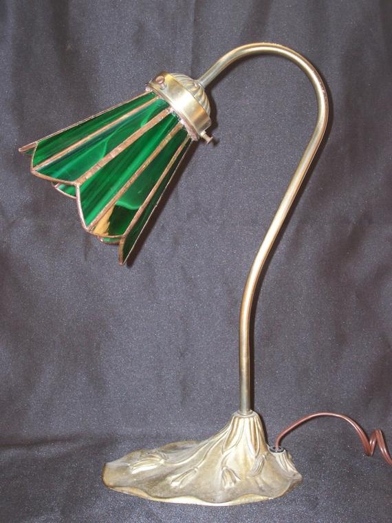 Vintage brass store lily pad lamp