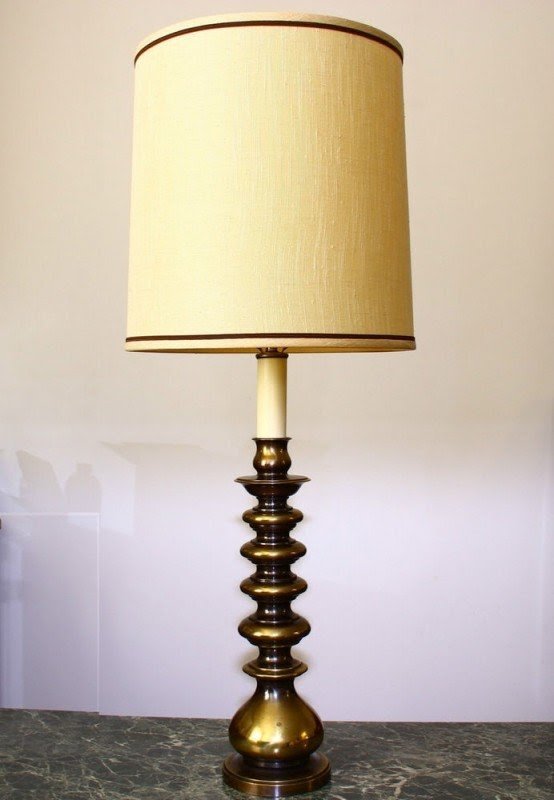 Mid century vintage regency stiffel portable solid brass table lamp