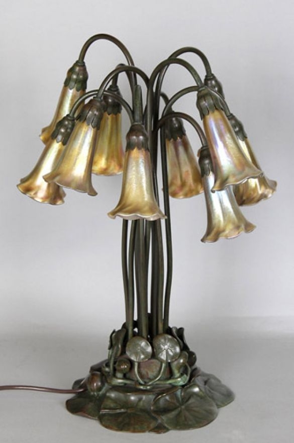Tiffany lily lamp