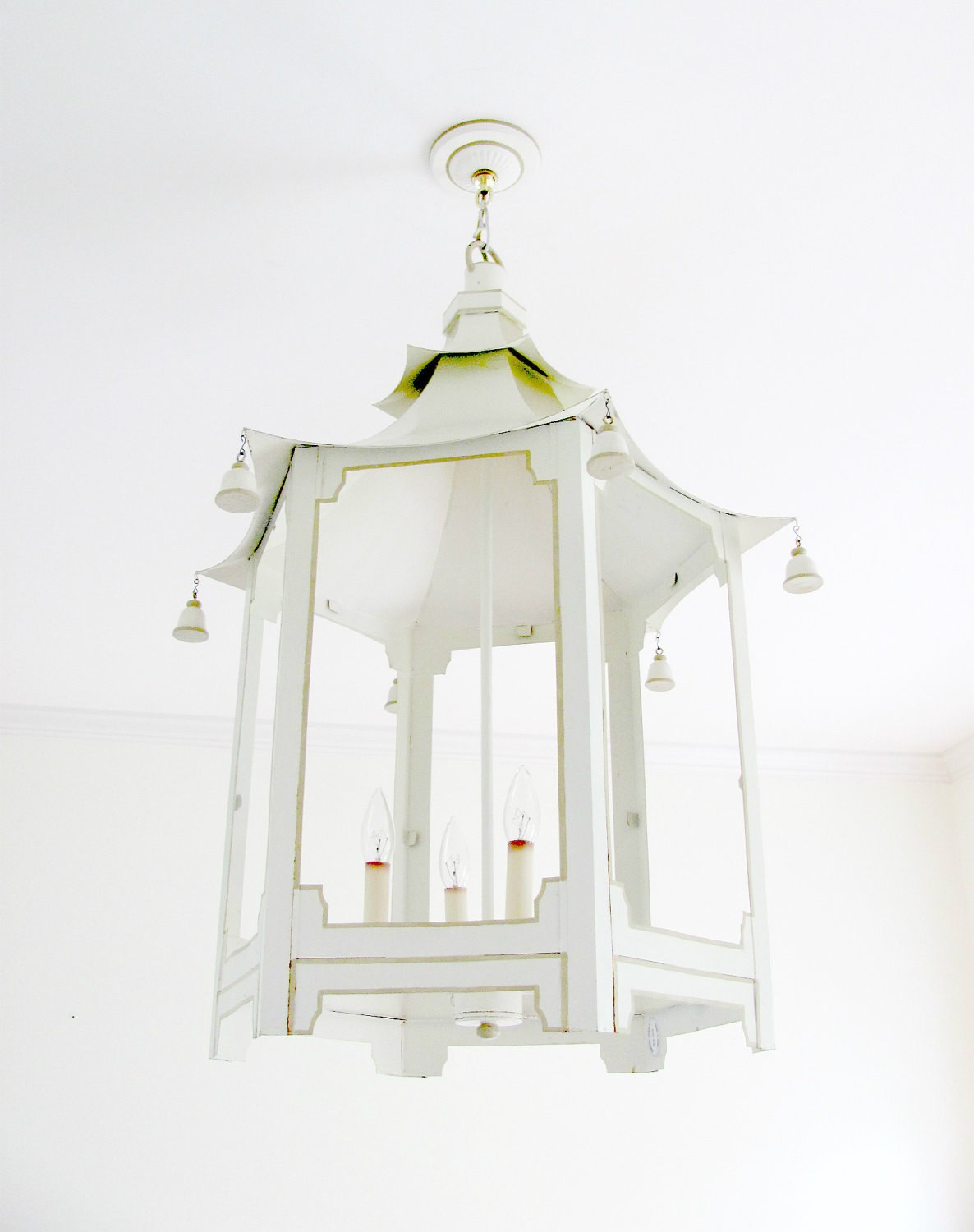 Vintage pagoda lantern tole chandelier