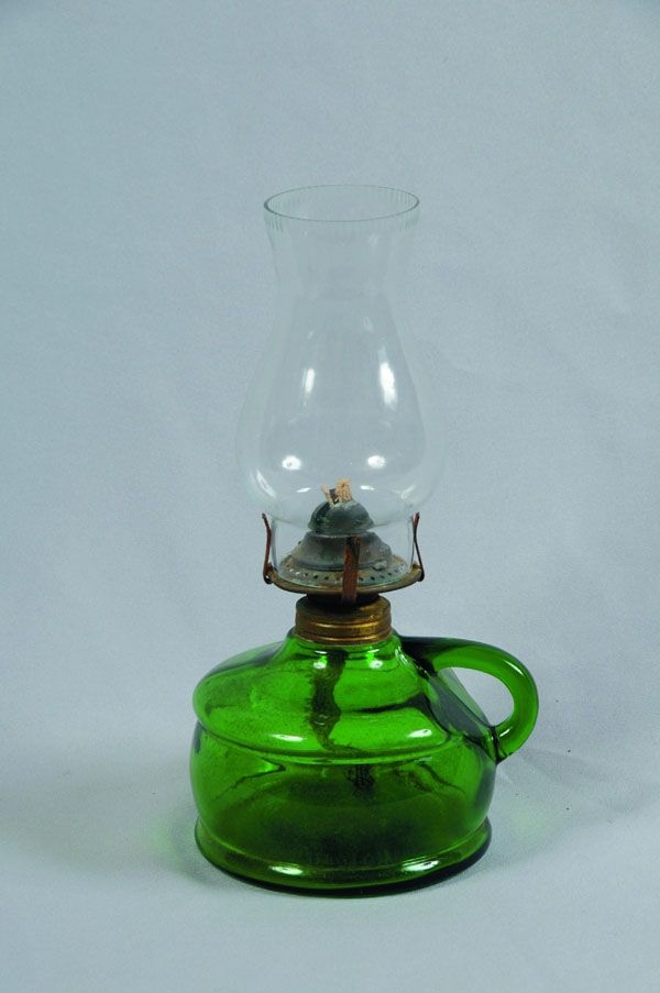 Glass chimney kerosene lamp 7