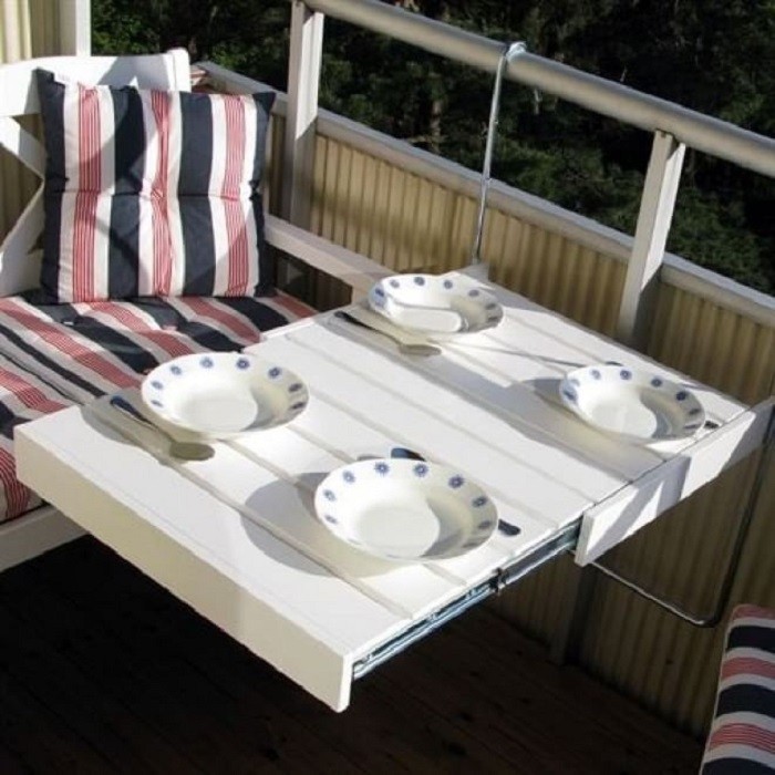 fold away garden table and chairs